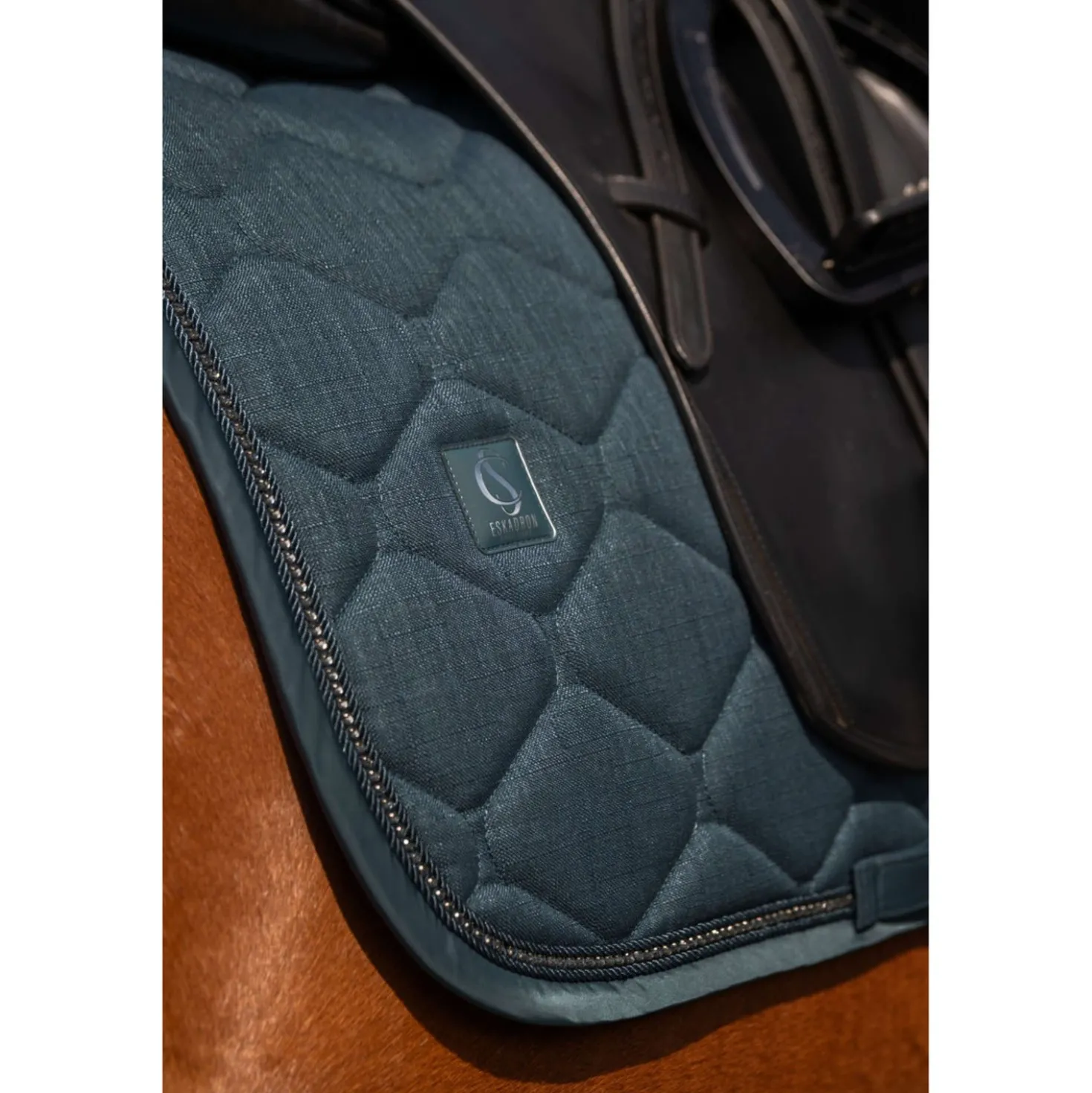 Eskadron Zadeldekje Classic Sports Bouclé Crustal Dressuur Ocean