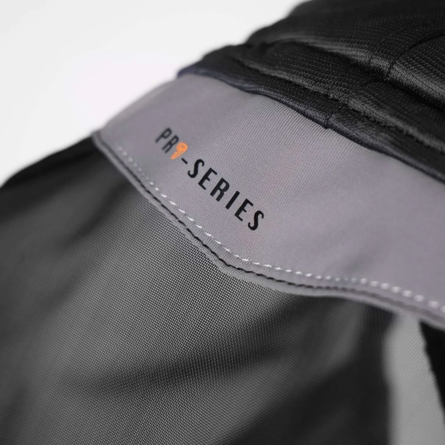 FlyGuard by Shires Vliegenmasker Pro Fine Mesh met Ooruitsparing en Neusfranje Jet