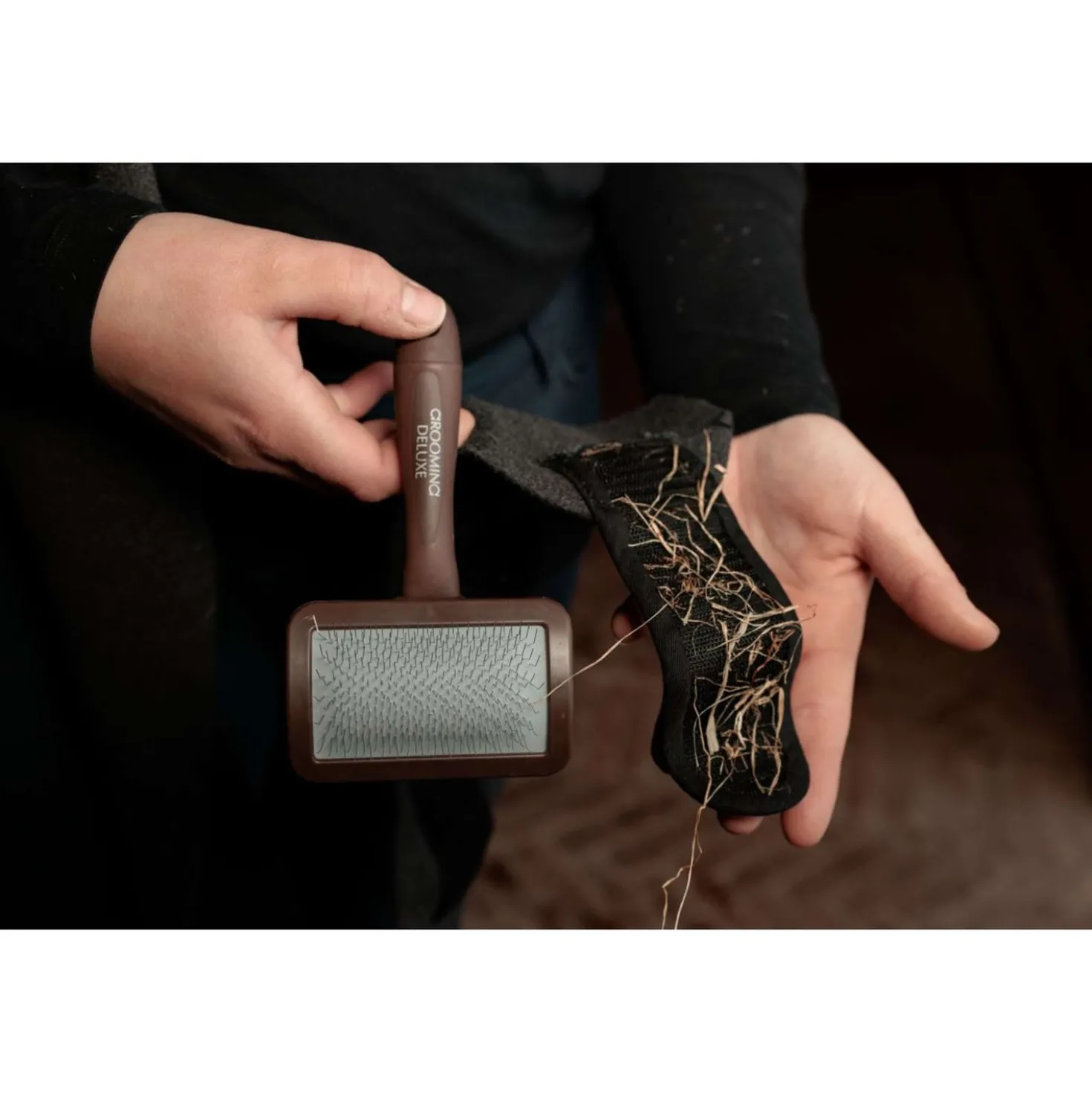 Grooming Deluxe by Kentucky Velcro Cleaning Brush Bruin