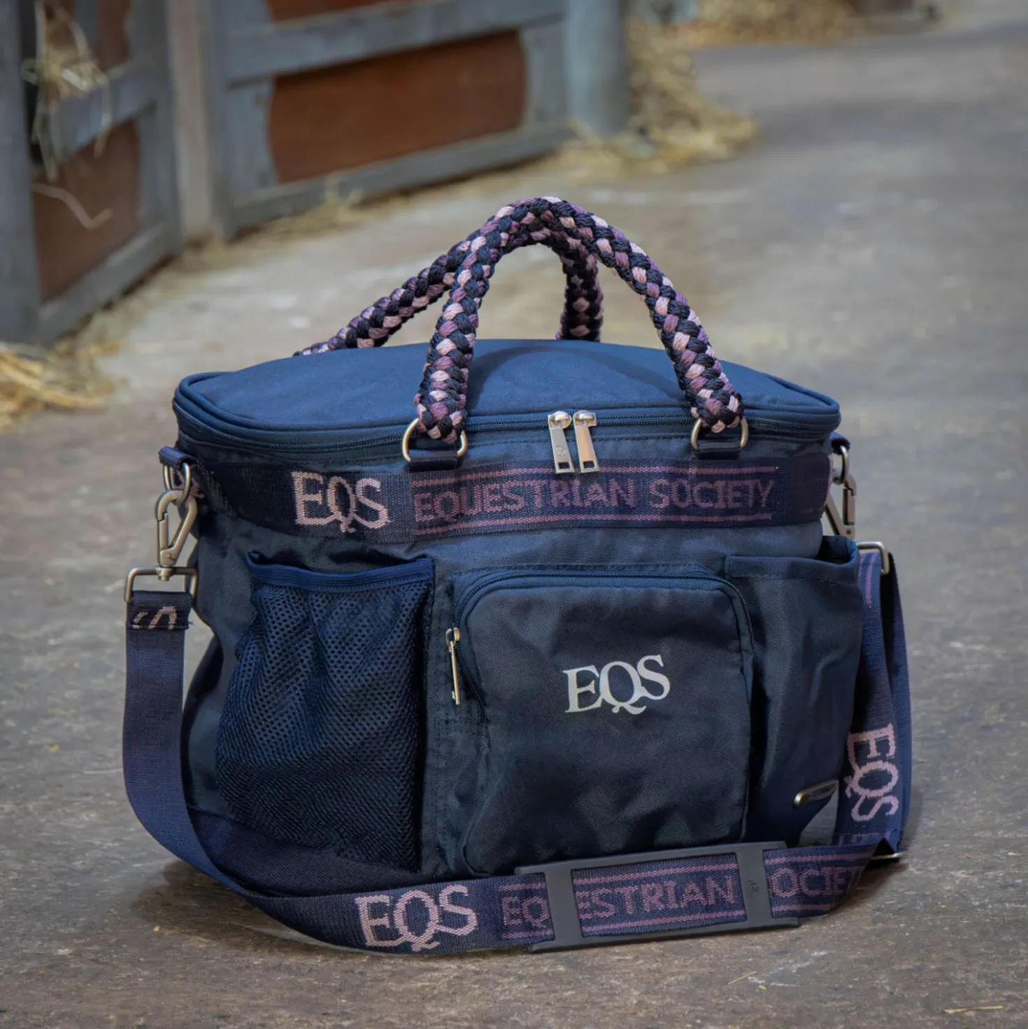 Harry's Horse Poetstas EQS AW26 Dark Navy