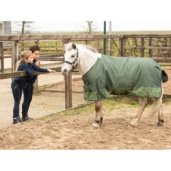Harry's Horse Regendeken STOUT! Lime 200g Legergroen