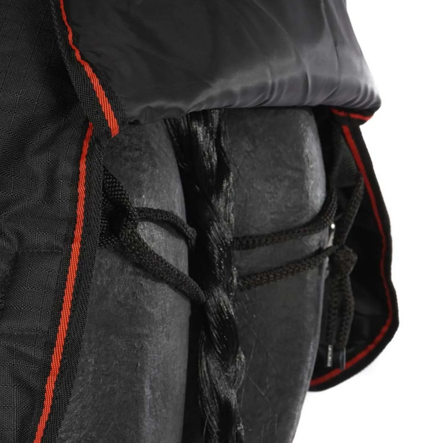 HB Harry & Hector Outdoordeken 300g Zwart/Rood