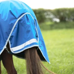 Highlander Original by Shires Winterdeken Turnout 200g met Halsstuk Blauw