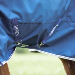 Highlander Original by Shires Winterdeken Turnout 200g met Halsstuk Blauw