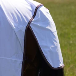 Highlander Plus by Shires Vliegendeken Combo Wit/Black Cherry