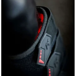 Horseware LED Red Light Therapy Left Leg Wrap Zwart