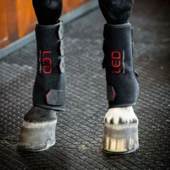 Horseware Leg Wraps LED Red Light Therapy Pair Zwart/Zwart