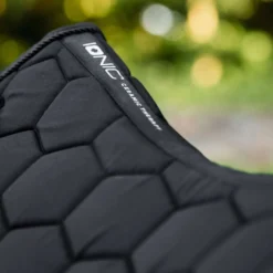Horseware Zadeldekje Ionic Close Contact Zwart