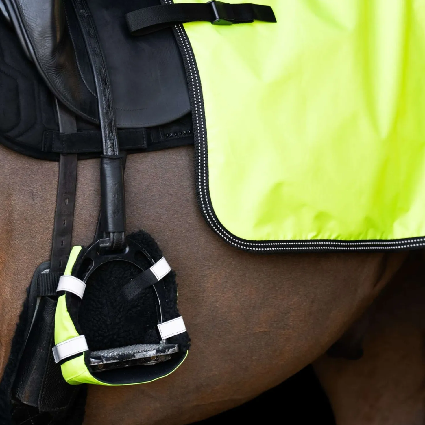 Imperial Riding Teenwarmer IRHReflective Geel