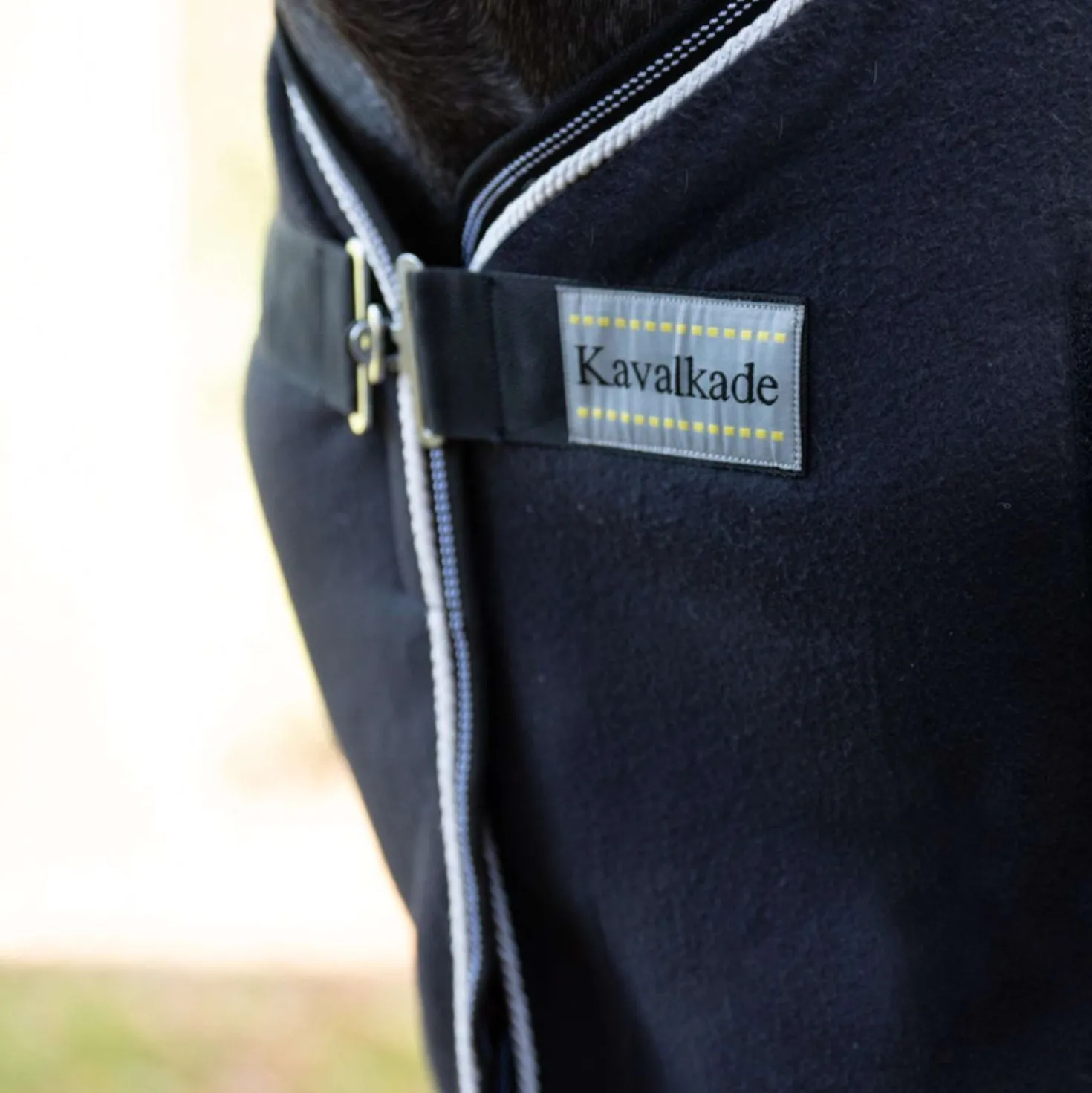 Kavalkade Cooler Removable Chest Flap Zwart/Wit