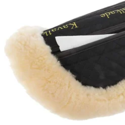 Kavalkade Onderlegger met Lamsvel en Inlagen Zwart/Beige