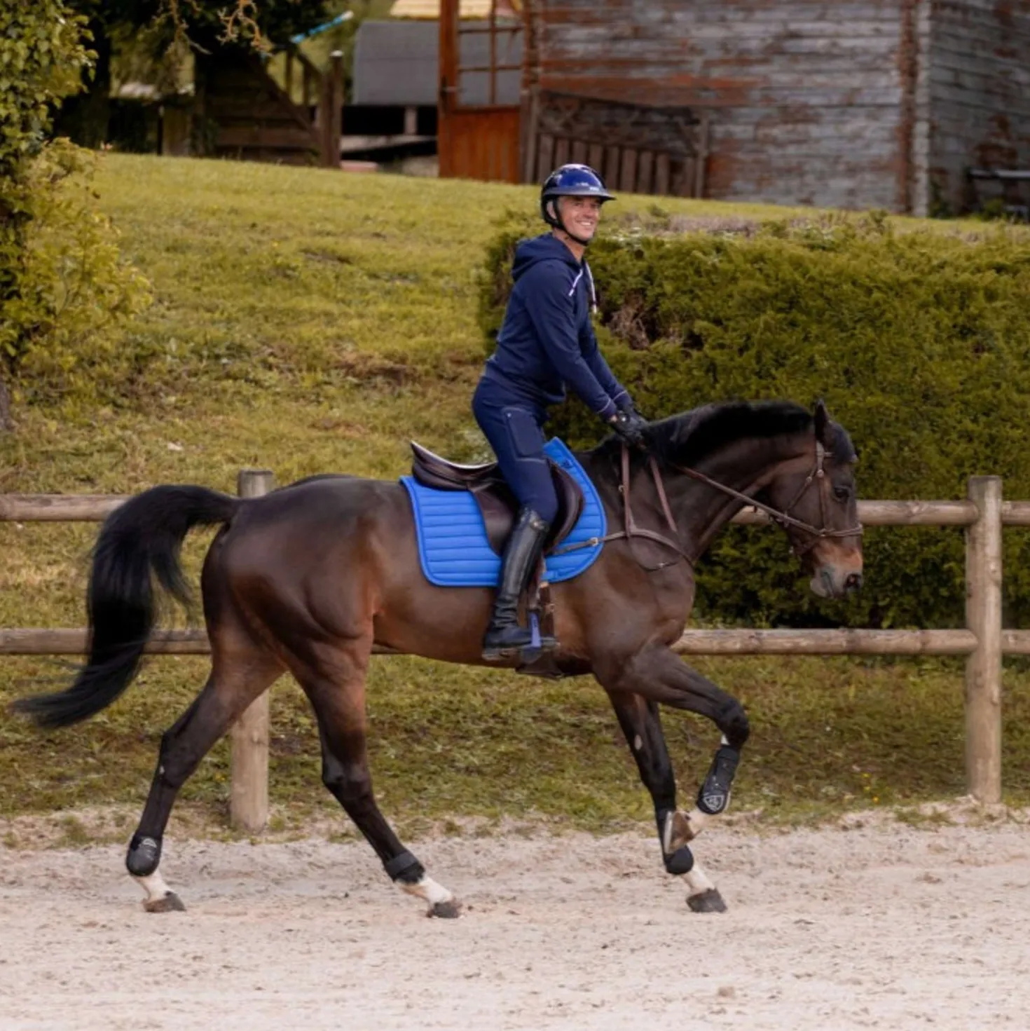 K by EQUITHÈME Zadeldekje Triton Springen Koningsblauw