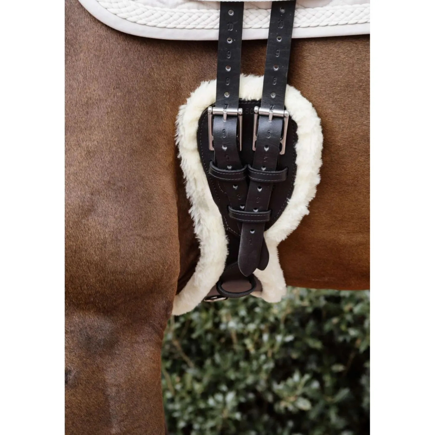 Kentucky Dressuursingel Anatomic Sheepskin Zwart