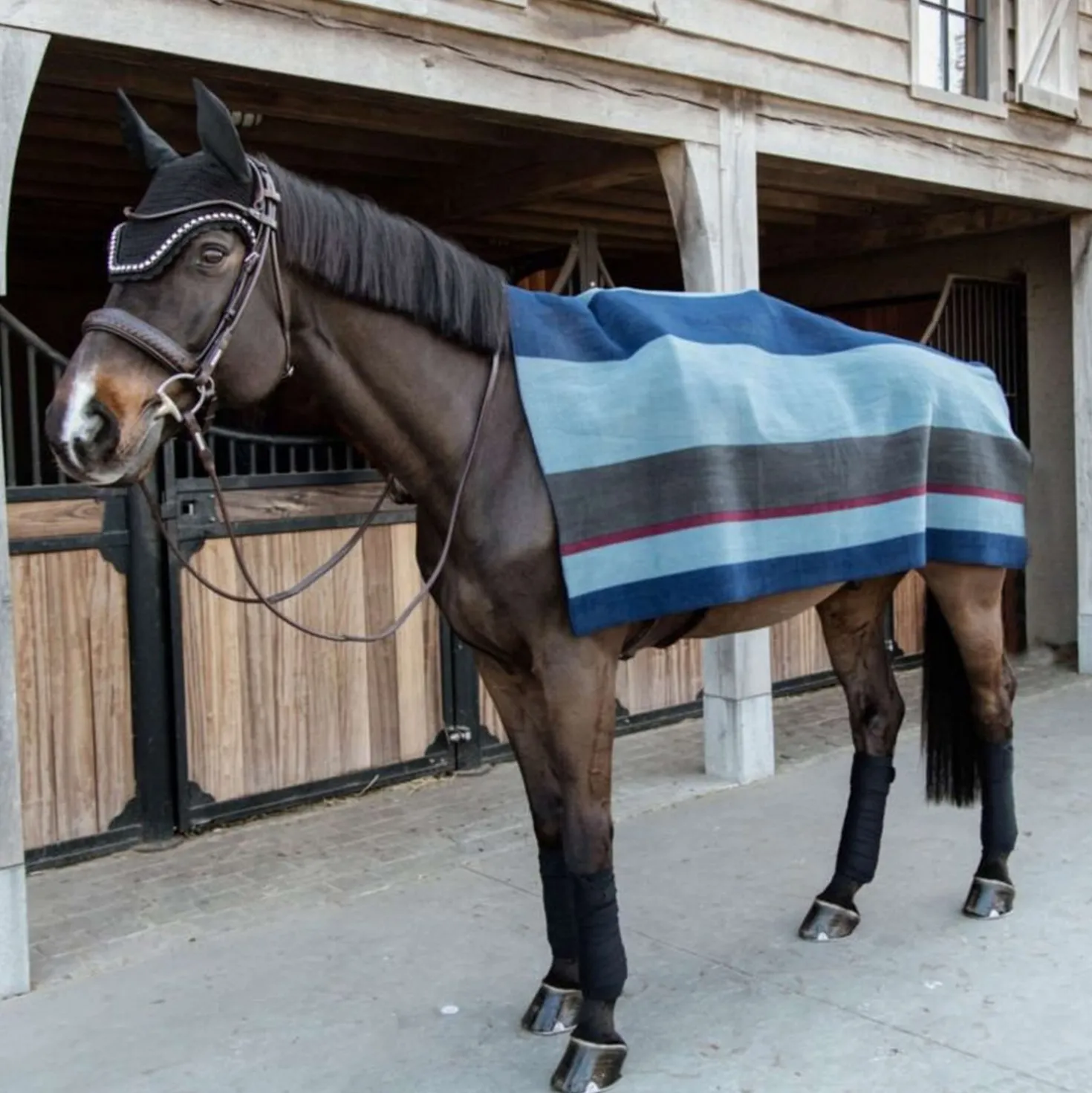 Kentucky Fleecedeken Heavy Square Stripes Navy/Grijs Dots