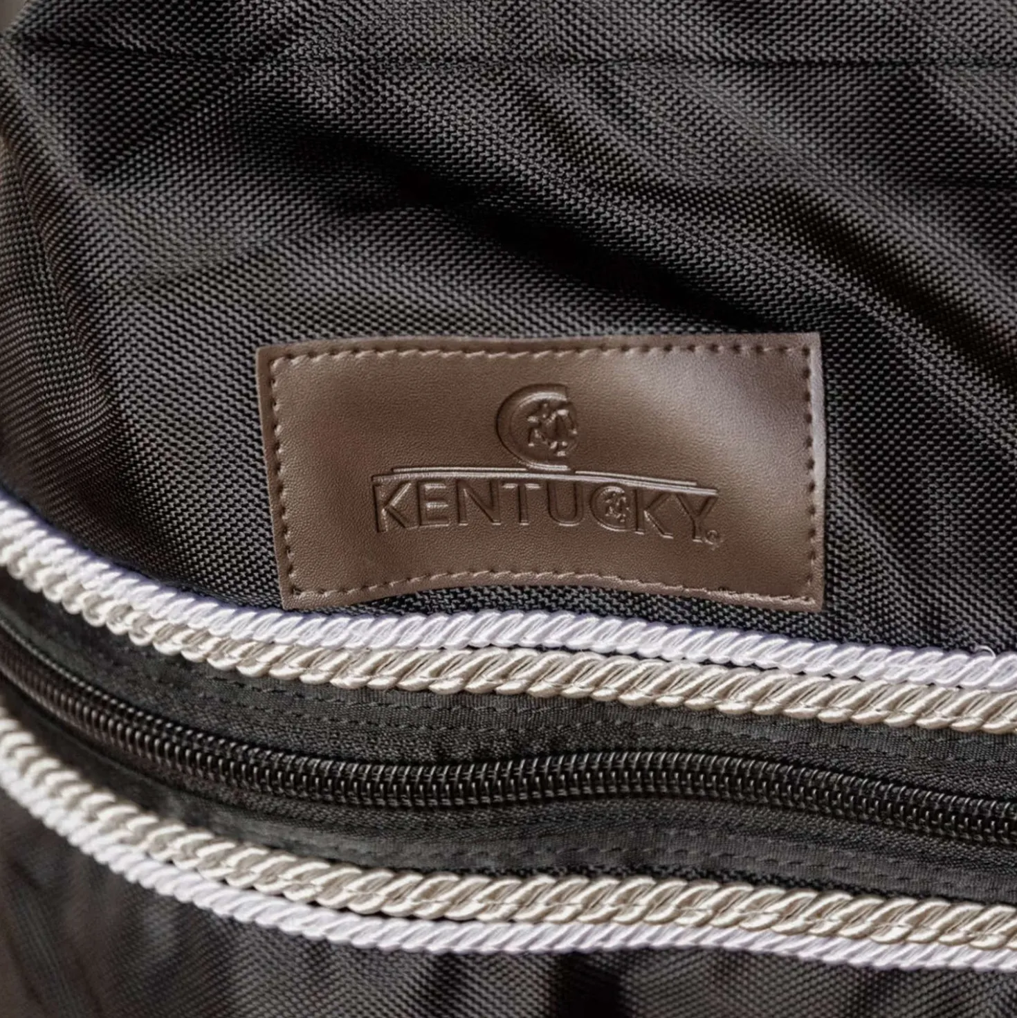 Kentucky Horsewear Box Cover Stanley Classic Zwart