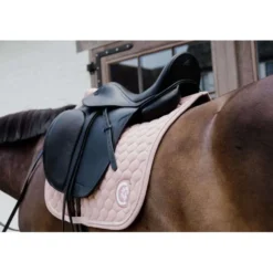 Kentucky Horsewear Zadeldekje Onion Quilt 3D Logo Dressuur Oudroze