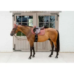 Kentucky Horsewear Zadeldekje Onion Quilt 3D Logo Springen Fuchisa