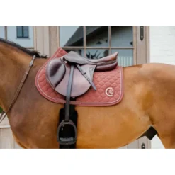 Kentucky Horsewear Zadeldekje Onion Quilt 3D Logo Springen Fuchisa