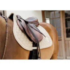 Kentucky Horsewear Zadeldekje Onion Quilt 3D Logo Springen Beige