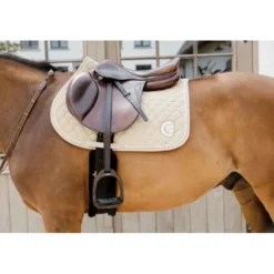 Kentucky Horsewear Zadeldekje Onion Quilt 3D Logo Springen Beige