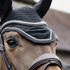 Kentucky Oornetje Wellington Basic Velvet Zwart