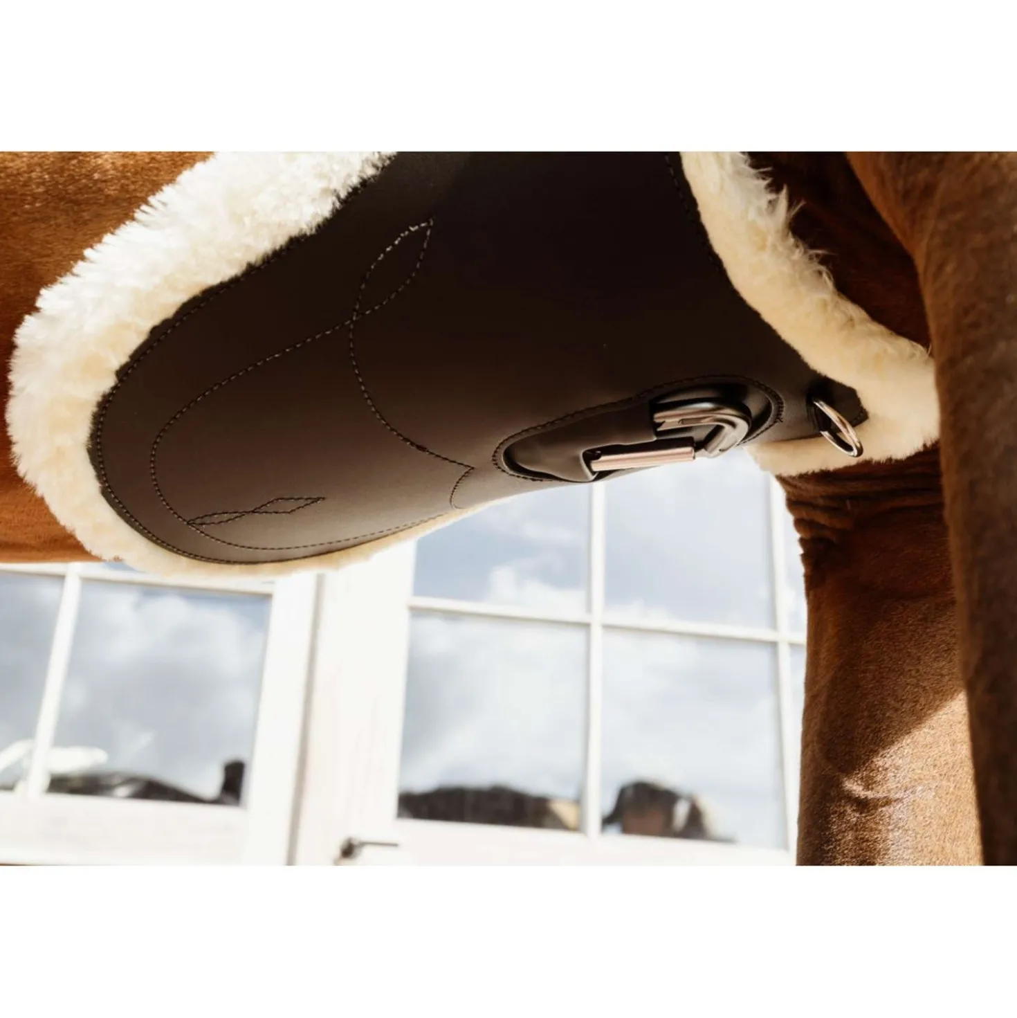 Kentucky Springsingel Anatomic Sheepskin Bruin