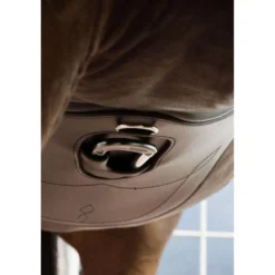 Kentucky Springsingel Buikflap Anatomic Bruin