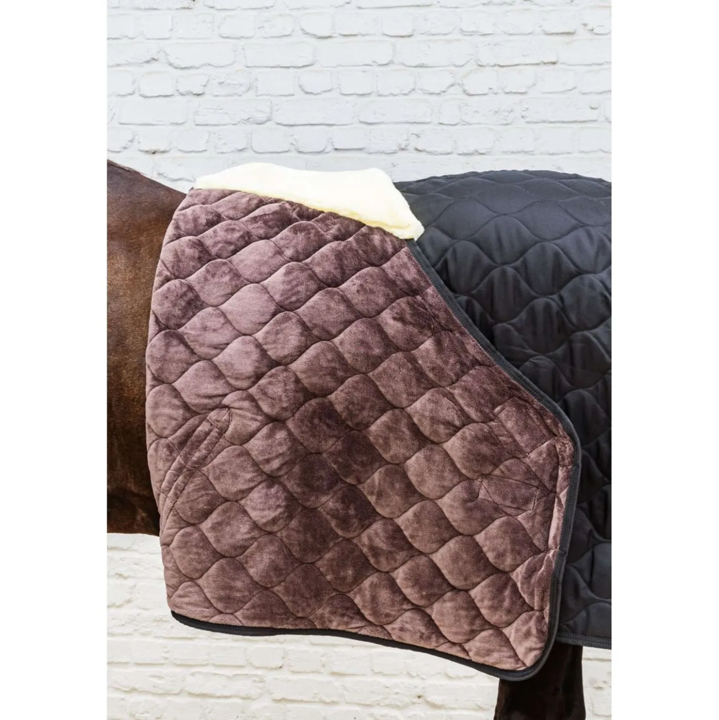 Kentucky Staldeken Comfort 200g Zwart
