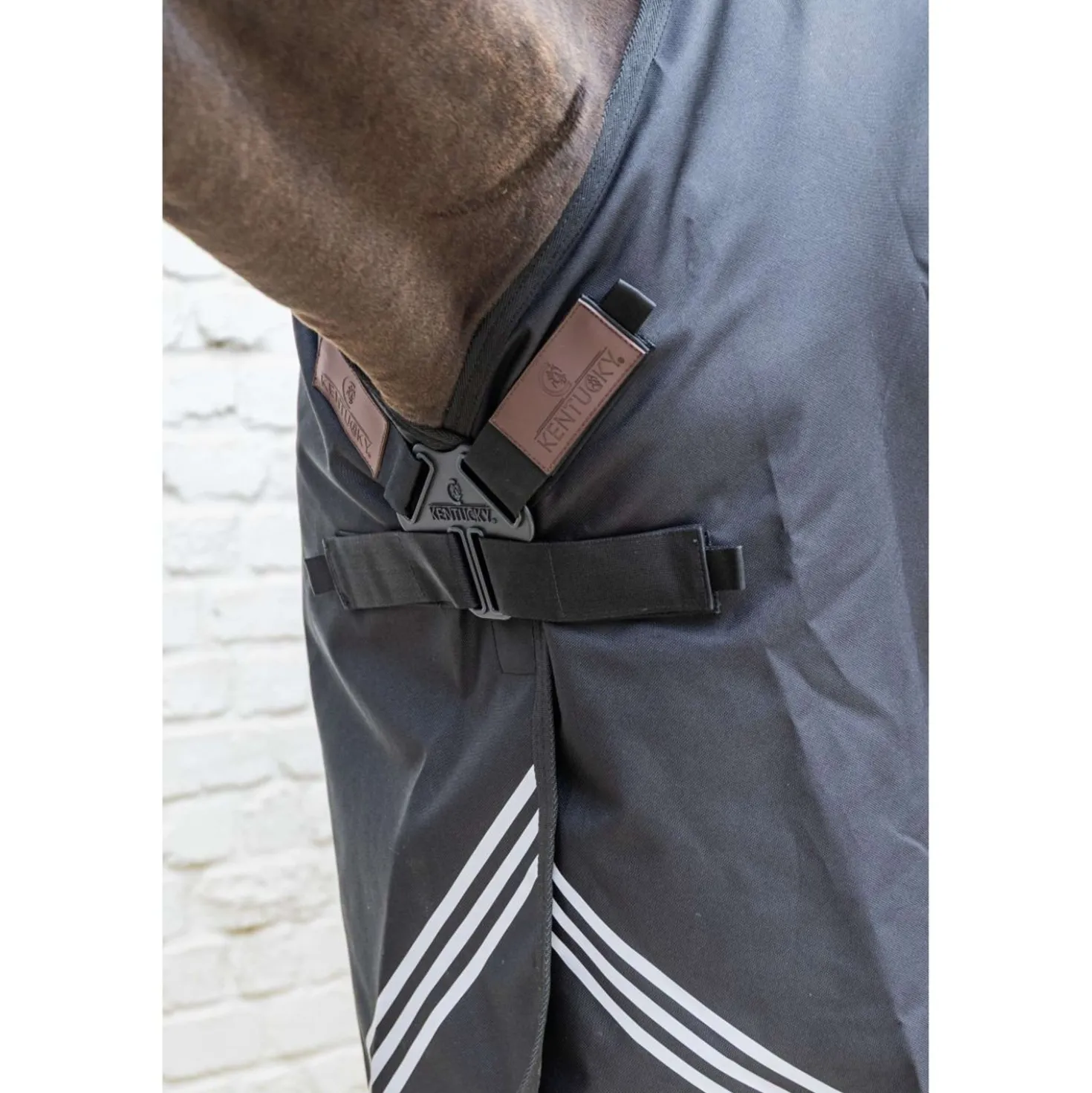 Kentucky Turnout Rug All Weather Comfort Waterproof 100g Zwart