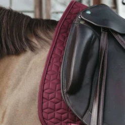 Kentucky Zadeldekje Classic Dressuur Bordeaux