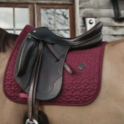 Kentucky Zadeldekje Classic Dressuur Bordeaux