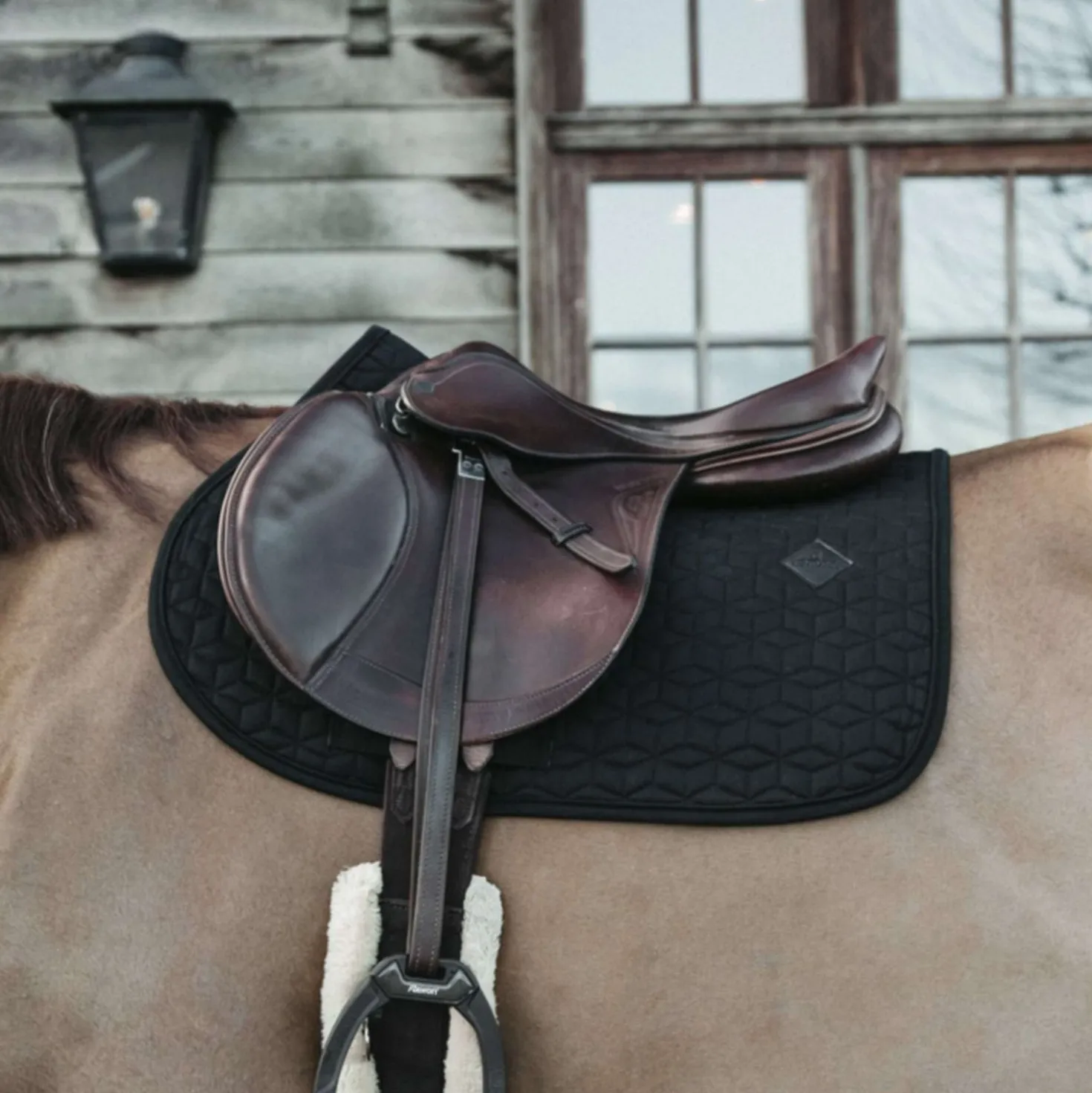 Kentucky Zadeldekje Classic Springen Zwart