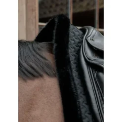 Kentucky Zadeldekje Fake Fur Onion Quilt Dressuur Zwart
