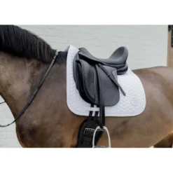 Kentucky Zadeldekje Plaited 3D Logo Dressuur Wit