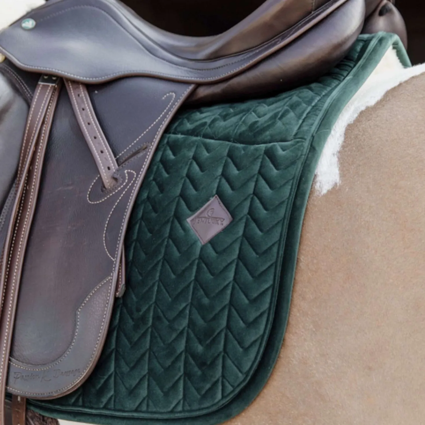 Kentucky Zadeldekje Skin Friendly Velvet Dressuur Pine Green
