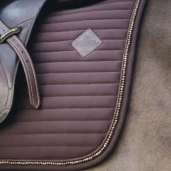 Kentucky Zadeldekje Springen Pearls Brown