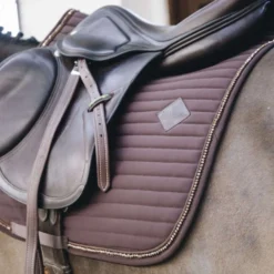 Kentucky Zadeldekje Springen Pearls Brown