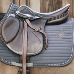 Kentucky Zadeldekje Springen Pearls Grey