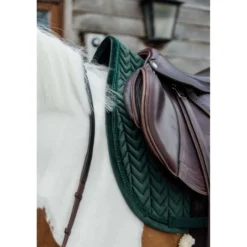 Kentucky Zadeldekje Velvet Pearls Springen Pine Green