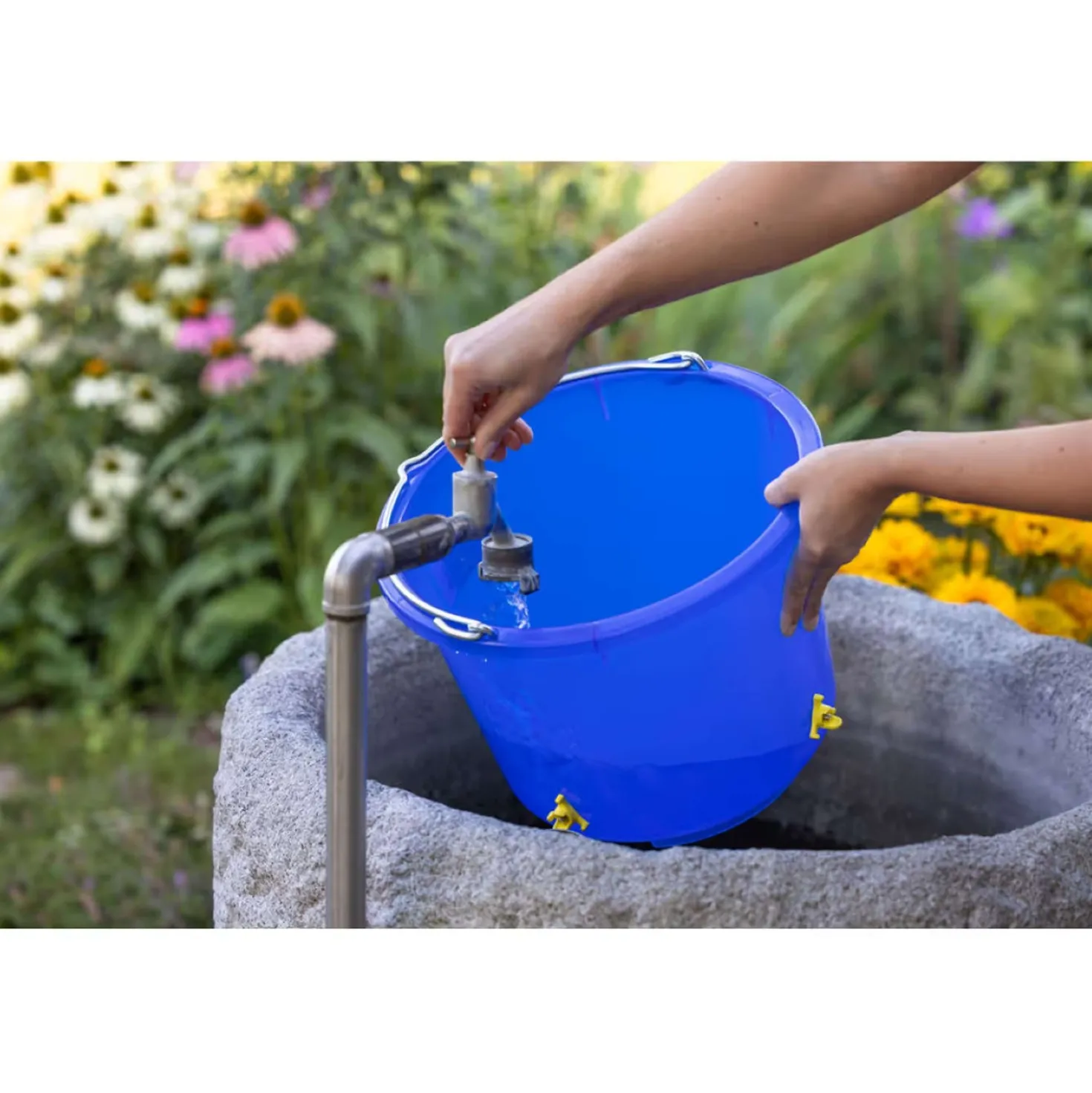 Kerbl Pluimvee Drinkemmer met 4 Drinknippels Blauw