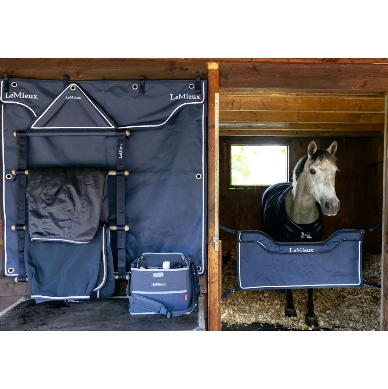 LeMieux Stable Guard Navy