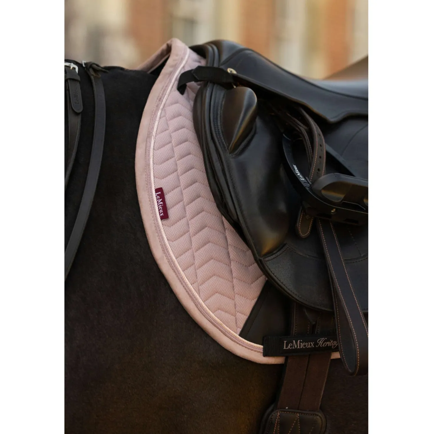 LeMieux Zadeldekje Heritage Herringbone Square Springen Wild Rose