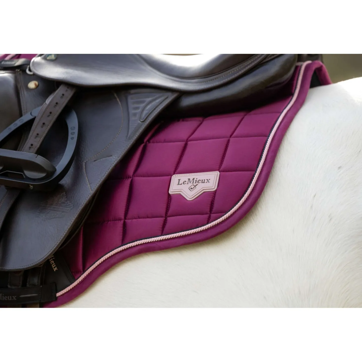 LeMieux Zadeldekje Loire Classic Square Veelzijdigheid Blackberry