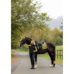 LeMieux Zadeldekje Loire Classic Square Dressuur Gooseberry