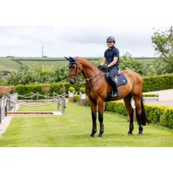 LeMieux Zadeldekje Loire Classic Square Close Contact Navy