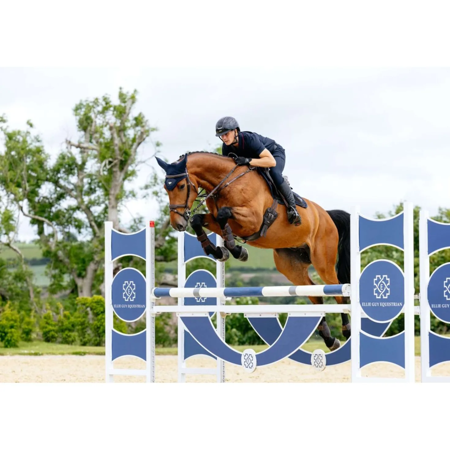 LeMieux Zadeldekje Loire Classic Square Close Contact Navy