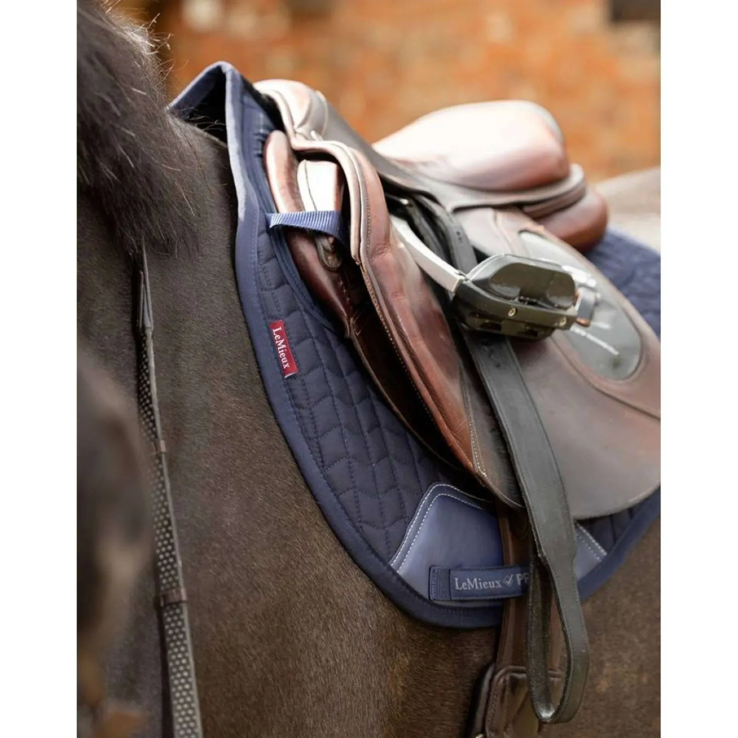 LeMieux Zadeldekje Prosorb Plain 2 Pocket Veelzijdigheid Navy