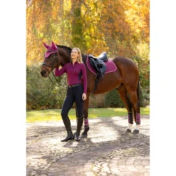 LeMieux Zadeldekje Suede Close Contact Square Springen Blackberry