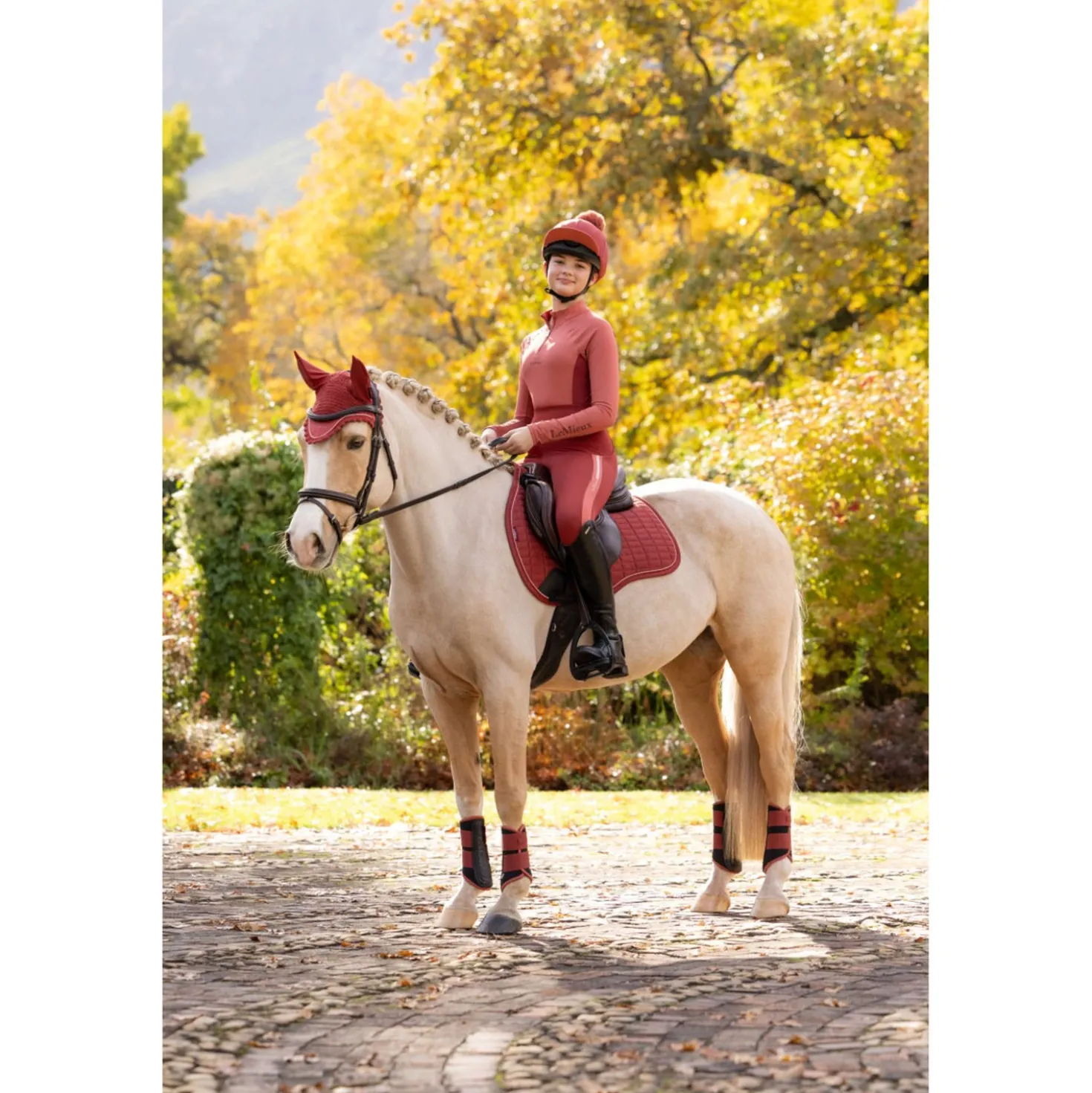 LeMieux Zadeldekje Suede Square Veelzijdigheid Russet