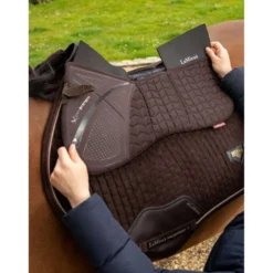 LeMieux Zadelonderlegger Prosorb 3 pocket Quilted Bruin